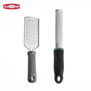 Râpe en acier inoxydable 4-en-1 Lames extra tranchantes Base antidérapante pour fromage et zeste de légumes Outils pour légumes faciles à nettoyer - Product Image 3