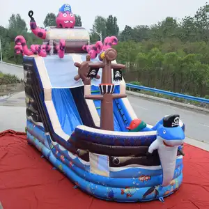 Interessantes aufblasbares Piratenboot für Kinder, außen-Sprungshaus, aufblasbare Kombination aus Trampoline Trockenrutsche und Wassersprungrutsche