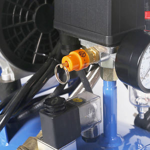 เครื่องอัดอากาศแบบไร้น้ำมัน SPERAN สำหรับพ่นสี 750 วัตต์ 1 แรงม้า 50 <span class=keywords><strong>ลิตร</strong></span> แบบเงียบ - Product Image 5