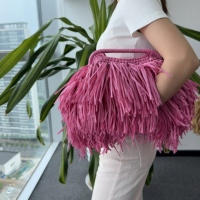 Pochette en raphia écologique avec pompon en polypropylène, grande capacité, sac à franges au crochet, sac à main bohème en raphia, sac hérisson