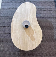 Table basse en travertin irrégulier de luxe italien, pierre naturelle, pieds en bois massif, design moderne, meubles de salon