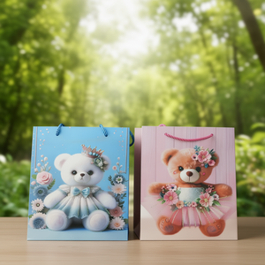 Sacchetto Regalo a Forma di Orso 26x32x10cm, Confezione Promozionale in Carta - Product Image 1