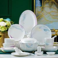 Service de table en porcelaine fine YanJun, design européen de luxe, motif ruban, compatible lave-vaisselle/micro-ondes/four, pour la maison, les dîners et les mariages