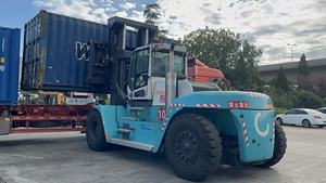 Montacargas Diésel Konecranes Usado de 25 Toneladas, Mitsubishi FD300 de 30 Toneladas, 4WD, Pocas Horas de Trabajo, Alta Calidad, en Stock - Product Image 2