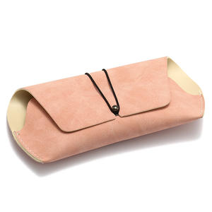 Vente en gros de haute qualité Sac <span class=keywords><strong>souple</strong></span> <span class=keywords><strong>Étui</strong></span> en cuir pour <span class=keywords><strong>lunettes</strong></span> Convient à la plupart des femmes Logo personnalisé - Product Image 6