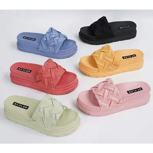 Personnalisé femmes sandales compensées tissu tissé supérieur PVC semelle épaisse pantoufles dames plate-forme sandales