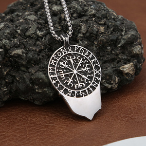 Yunnique – collier avec pendentif loup Viking en acier inoxydable pour hommes, bijoux runiques animaux, cadeau, chaîne de 60cm, couleur acier - Product Image 3