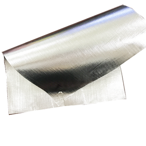 Feuille d'aluminium réfléchissante double face moderne Tissu en fibre de <span class=keywords><strong>verre</strong></span> laine ignifuge <span class=keywords><strong>Verre</strong></span> de roche pour hôtels Matériaux d'isolation thermique - Product Image 4