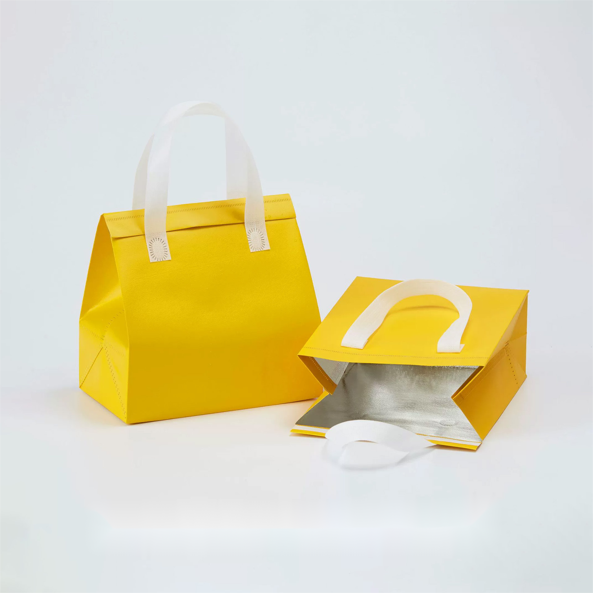 สีเหลือง