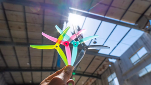 Hélices FPV HQProp J40 5.1X4X3 à 3 pales, forte poussée, <span class=keywords><strong>vol</strong></span> stable pour drones <span class=keywords><strong>de</strong></span> course et freestyle, lot <span class=keywords><strong>de</strong></span> 4 (CW et CCW) - Product Image 2