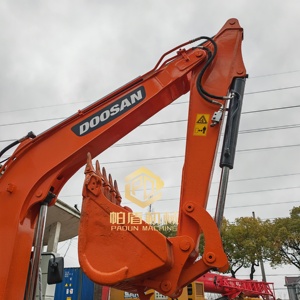 รถขุด Doosan DX55-9C มือสองคุณภาพสูง สภาพดี รถขุดตีนตะขาบ 5.5 ตัน ระบบไฮดรอลิก รถขุดขนาดเล็ก - Product Image 4