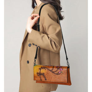 Petit sac à bandoulière AndoBag pour femmes, en cuir véritable, sacs à bandoulière vintage tendance avec imprimé cerf 3008 - Product Image 2