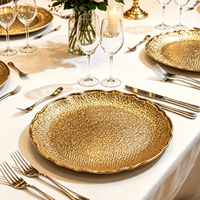 Assiettes de présentation en plastique doré texturé, motif classique orné en relief, préférées des clients, pour un mariage doux et romantique
