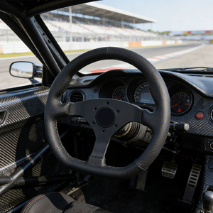 Volant de course perforé en cuir 320 mm, 3 branches, cadre en aluminium noir, universel 6 boulons pour voitures de performance et simulateurs de course - Product Image 1