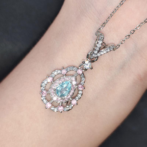 Ciondolo XL842 con Diamante Blu Taglio a Pera, Gioiello Romantico Naturale per Donne - Product Image 1