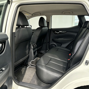 Dongfeng <span class=keywords><strong>Nissan</strong></span> <span class=keywords><strong>Qashqai</strong></span> Glory 2.0L CVT XV Versione Sincere, SUV Compatto, SUV Familiare a Benzina con Motore 2.0L a Aspirazione Naturale - Product Image 4