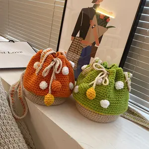 Bolsa de ombro kawaii de crochê, de mão pequena