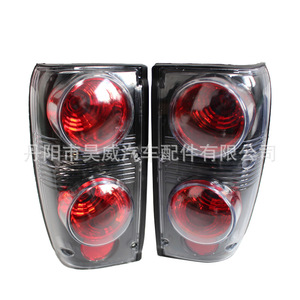 ไฟท้ายโตโยต้า ไฮลักซ์ RN55 สีดำรมควัน แบบฮาโลเจน อะไหล่แต่ง รุ่น 55-B - Product Image 5