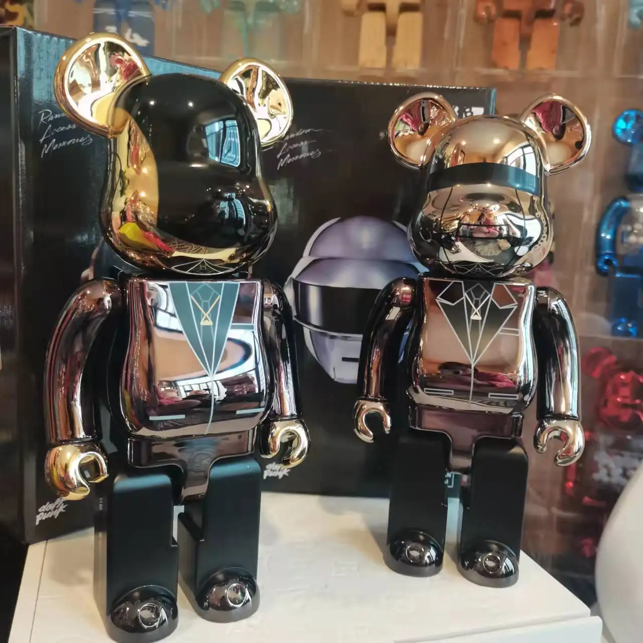 Venda quente chapeamento punk irmãos punk violência urso kwas bearbrick400 % maré para play ornamentos presente resina artesanato