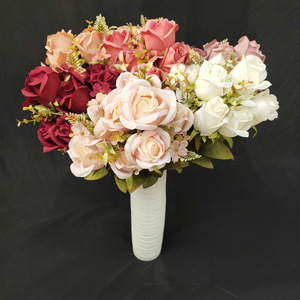 Queyiyi Flowers, 11 têtes de bourgeons de roses artificielles polies, 30cm-100cm, décoration pour la maison et les mariages - Product Image 3