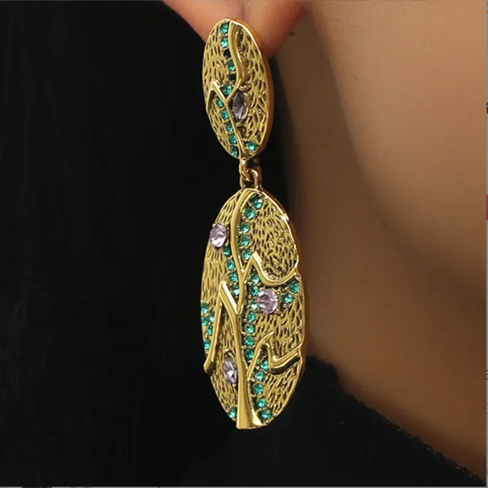 New Vintage Fashion Gold Big crystal Pendant Earrings for Women Metal Loops Drop Earrings Women Jewelry Gifts