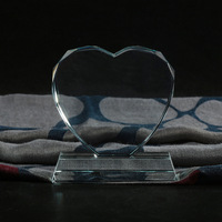 Trophée personnalisé en cristal K9 transparent en forme de cœur, pour la reconnaissance du savoir-faire en cristal, romantique et vierge