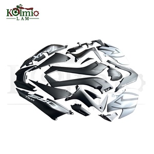 Kit de carénage complet KOLMIO-LAM compatible avec Yamaha <span class=keywords><strong>TMAX</strong></span> 530 17-18 <span class=keywords><strong>DX</strong></span>/SX, ensemble de carrosserie noir - Product Image 4