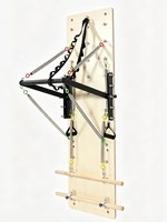 Planche d'exercice Pilates murale de qualité supérieure, cadre en bois d'érable, ressorts de tension durables en acier à haute teneur en carbone, barre de poussée en alliage d'aluminium