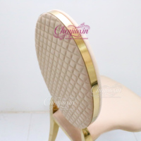 Meubles de chambre d'hôtel de luxe sur mesure en gros, chaises et tables de réception de mariage en acier inoxydable doré avec dossier en velours