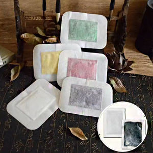 แผ่นแปะเท้าดีท็อกซ์ส่วนบุคคล อ่อนโยน มีประสิทธิภาพ ผลิตโดยตรงจากโรงงาน ผลิตจากผ้าไม่ถักทอ ได้รับการรับรองมาตรฐาน CE เพื่อการทำความสะอาดสารพิษอย่างล้ำลึก - Product Image 2