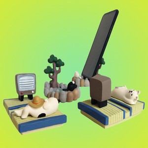 Qingh Sundries, Zakka Tatami, Chat à trois fleurs, Cochon, Source chaude, Support de téléphone portable, Ornements en résine, Style japonais - Product Image 1