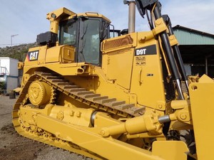 Bulldozer sur chenilles Shantui D9R d'occasion à vendre - Haute efficacité, capacité de bulldozing de 10 m, rayon de braquage court - Product Image 5