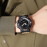 Skmei 2226 Compte à rebours TPU Bracelet Réveil Homme Numérique LED Montres Chronographe Boucle Hommes Date Semaine Sports de Plein Air Montre Numérique