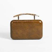 สีน้ำตาล