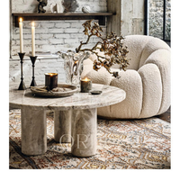 Table basse de luxe en marbre naturel ORRIS LIVING, design moderne et minimaliste avec pieds cylindriques, meuble de salon fait main, durable et facile d'entretien