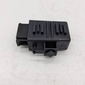 MÓDULO DE CONTROL DE ASIENTO CON CALEFACCIÓN DEL CONDUCTOR DELANTERO IZQUIERDO 1K0959772 para VOLKSWAGEN PASSAT CC 2009-2013 - Product Image 3