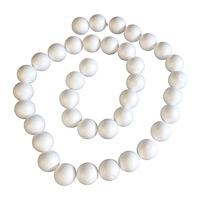 Guirlande de boules en mousse géantes et rideau de perles - Élégantes boules de fausses perles blanches pour mariage, fête et décoration intérieure