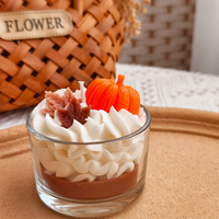 Bougie artisanale en cire de soja en forme de dessert, crème fouettée, parfumée aux fruits, dans un verre, pour la décoration intérieure, cadeau, vente en gros