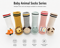 Chaussettes de sol pour bébé personnalisées, amusantes, avec motif de poupée en peluche cousue, pour la marche des tout-petits