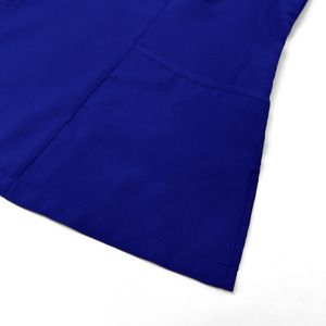 Tenues de travail extensibles et élégantes avec logo personnalisé, col en V, pour barbier, infirmière et esthéticienne - Product Image 3