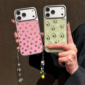 Nouvelle coque de téléphone effet dégradé arc-en-ciel fraise pour iPhone 17 16 15 14 Pro Max avec breloques avocat, strass, laser IMD et chaîne dorée - Product Image 1