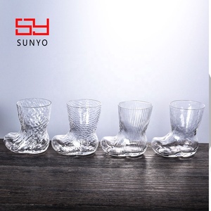 Bicchierini da Shot con Design a Stivaletto, Stili Carini, Contenitori per Whisky Pronti per la Consegna, Ideali per Bar e Feste - Product Image 1