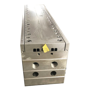 Zhongtai ZTMOULD Fabricant de moules en acier personnalisés <span class=keywords><strong>pour</strong></span> tissu non tissé <span class=keywords><strong>soufflé</strong></span> à chaud, <span class=keywords><strong>moule</strong></span> d'extrusion plastique de haute précision à haut rendement - Product Image 1