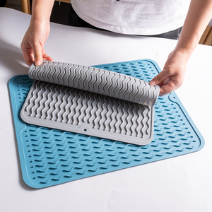 Tapis de séchage pour vaisselle en silicone multifonctionnel, populaire, 40x30cm, facile à nettoyer, gain de place, rectangulaire, à grain ondulé, avec trou - Product Image 4