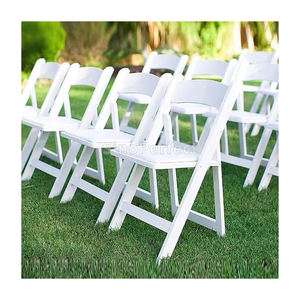 Sillas Plegables de Plástico Blancas para Eventos al Aire Libre y Jardín al por Mayor, Silla de Resina Plegable Wimbledon con Acolchado Blanco para Bodas y Fiestas - Product Image 1