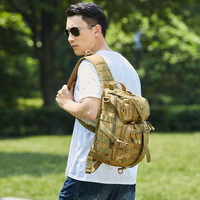 Sac d'assaut carré pour hommes Messager à cadre externe avec doublure en polyester pour le camping et les voyages à usage tactique
