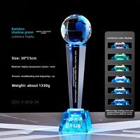 Trophée en cristal de résine gravé au sablage LED coloré personnalisé, nouveau design 2025 pour les victoires au championnat de basketball et de billard