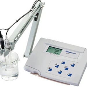 เครื่องวัดค่า pH แบบพกพา Fisherbrand Accumet Fe150 พร้อมหัววัดอิเล็กโทรดสำหรับใช้ในห้องปฏิบัติการ - Product Image 1