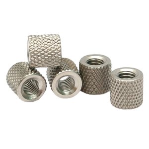 Écrous moletés personnalisés en acier inoxydable nickelé, marqués CE, pour fixations automobiles, service OEM - Product Image 1