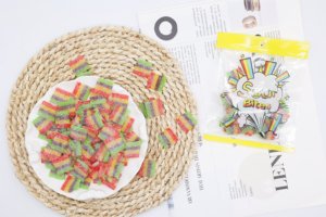 Caramelle Gommose alla Liquirizia con Gusto Frutta Aspra Personalizzate OEM/ODM, Caramelle Aspre Multicolore a Nastro - Product Image 3